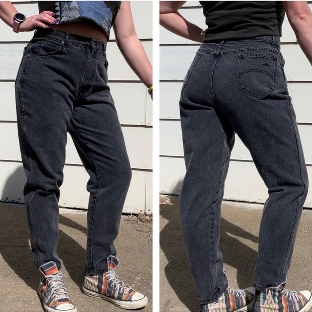 Vintage 90s Chic black faded taper ankle mom jeans